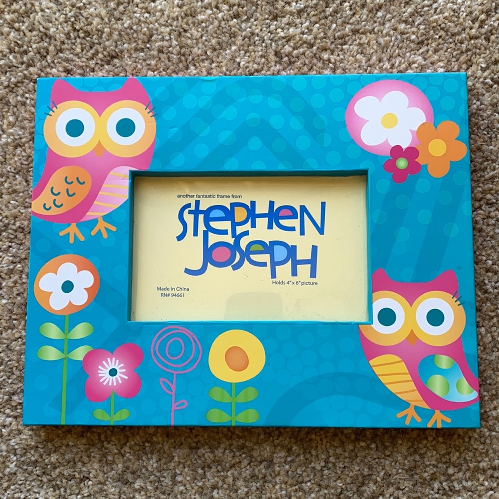 Stephen Joseph picture frame holds 4”x6” picture